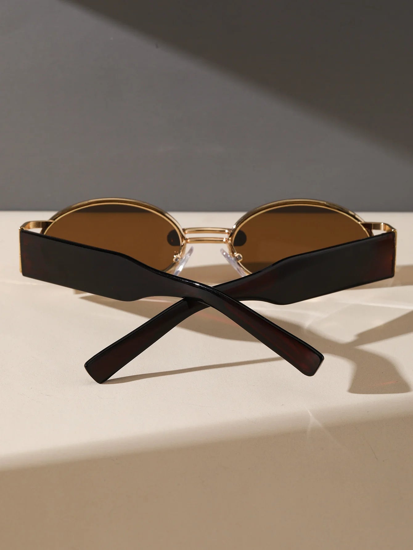 1PC Unisex Plastic Fashion Oval Frame Sunglasses For Street Photography And Beach Travel Party Driving Accessories