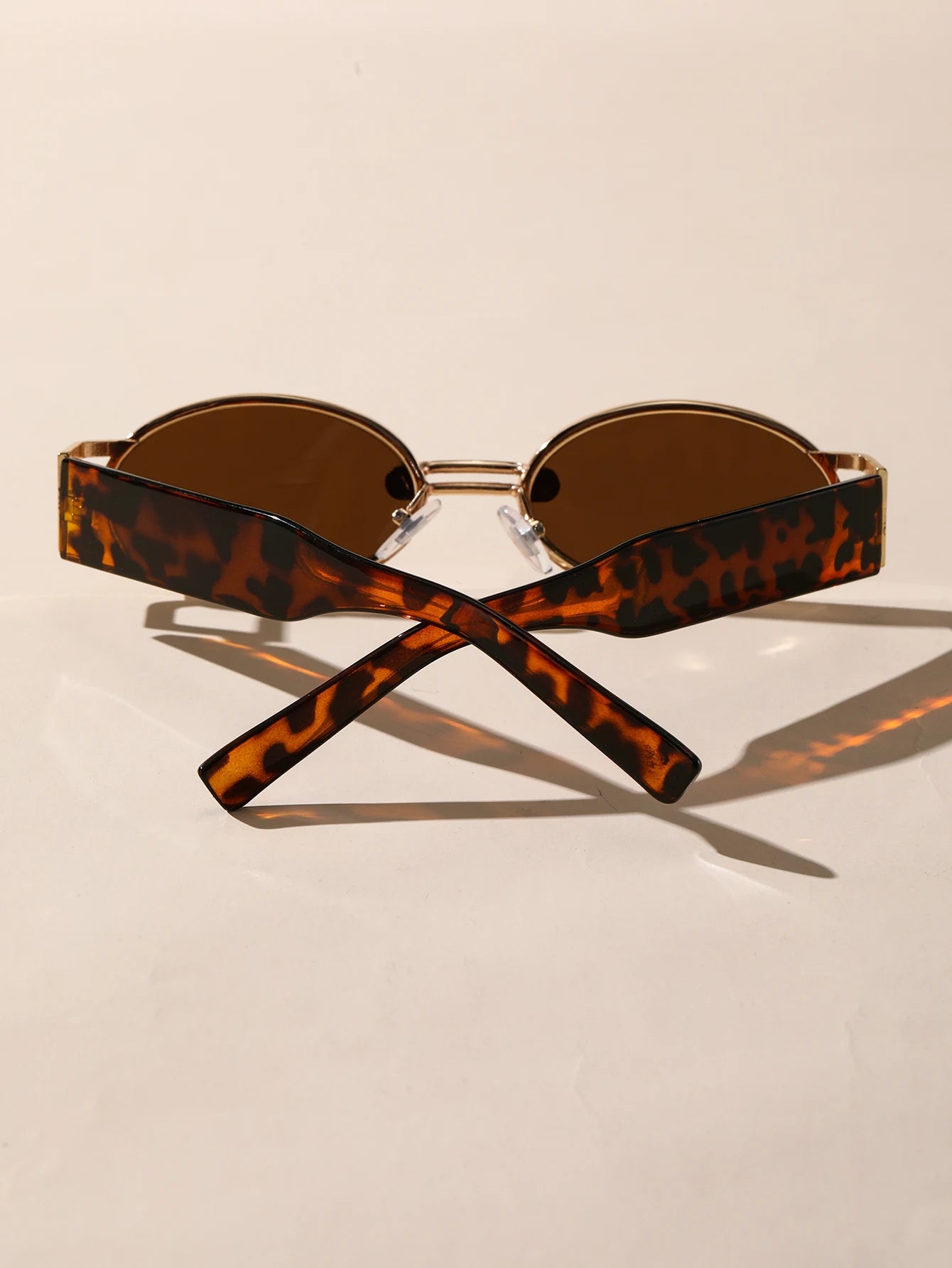 1PC Unisex Plastic Fashion Oval Frame Sunglasses For Street Photography And Beach Travel Party Driving Accessories