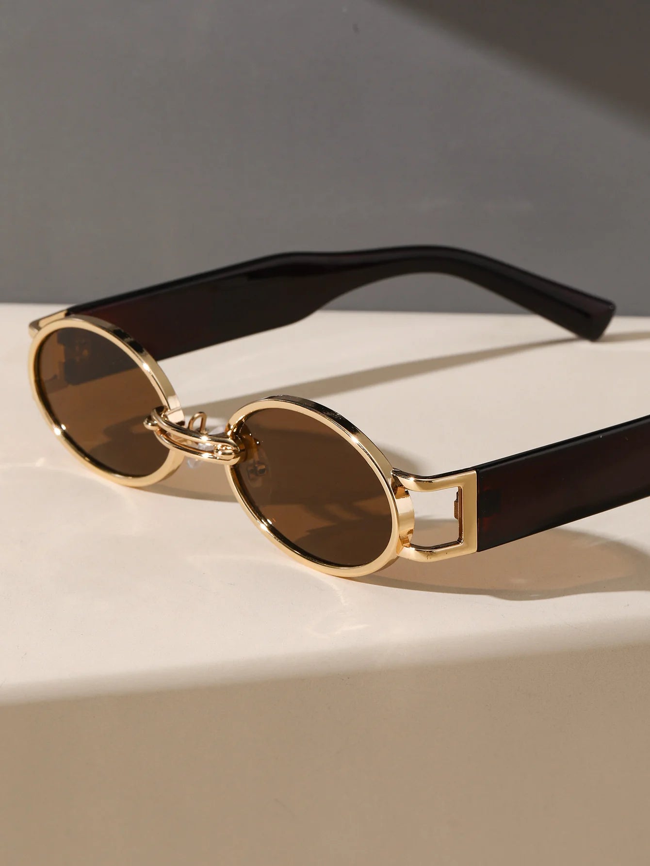 1PC Unisex Plastic Fashion Oval Frame Sunglasses For Street Photography And Beach Travel Party Driving Accessories
