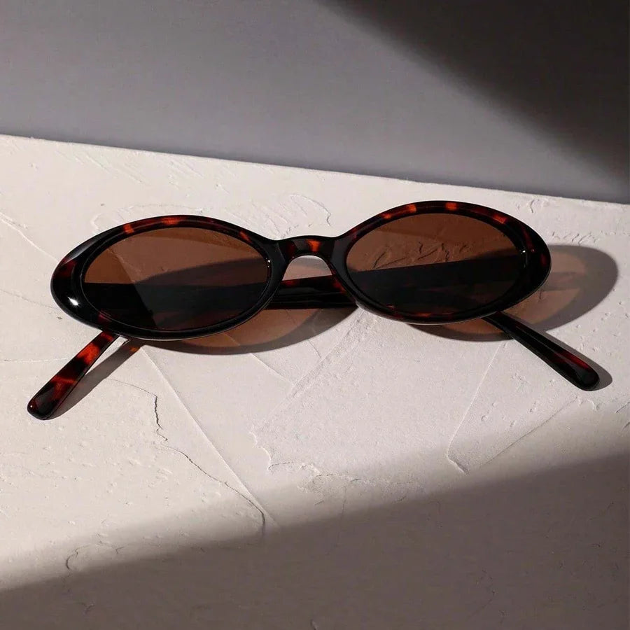 2024 New Sexy Women's Sunglasses Small Oval  Sunglasses Fashion Leopard Brown Sun Glasses Luxury Brand Designer Retro Sunglasses